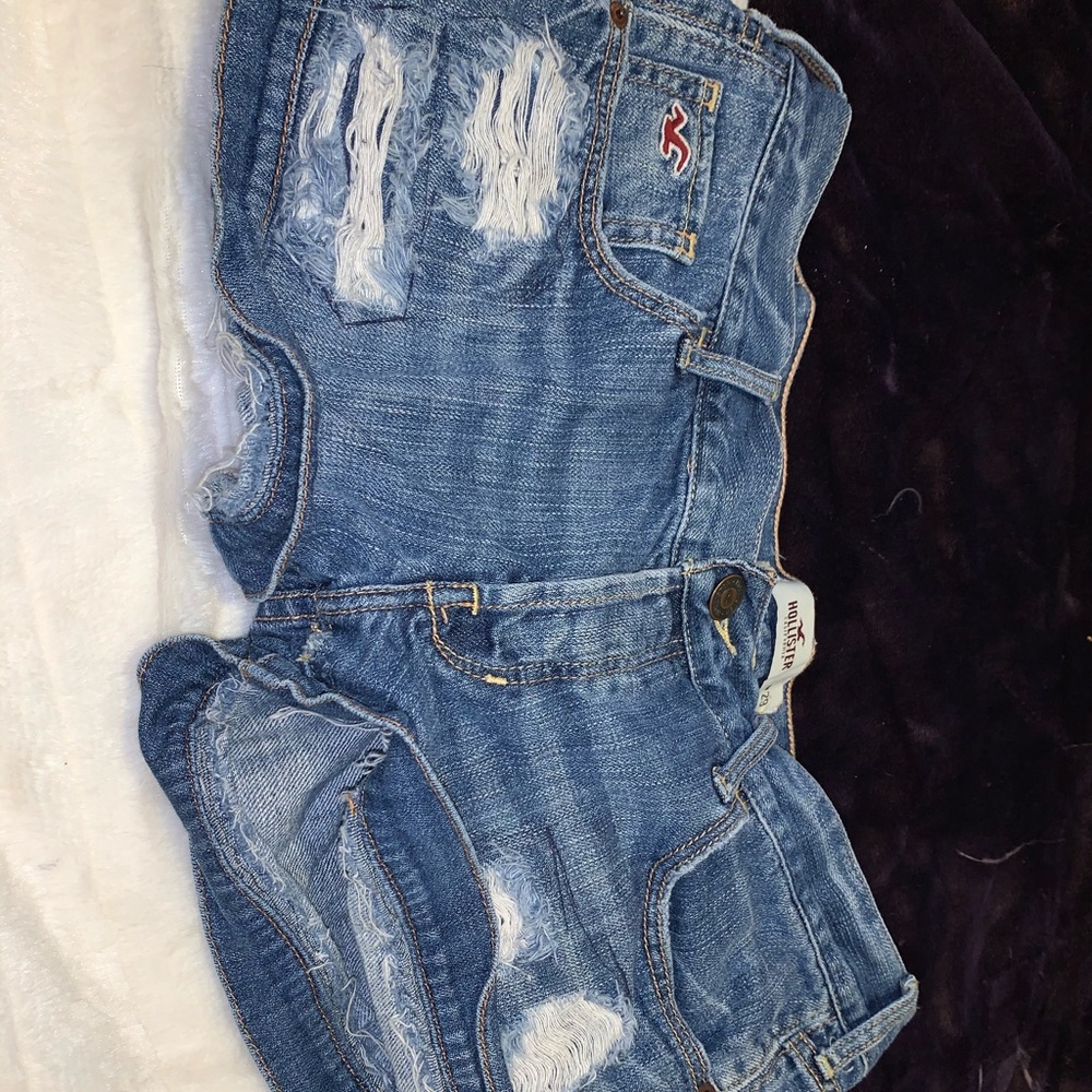 Size 29w hollister Jean shorts